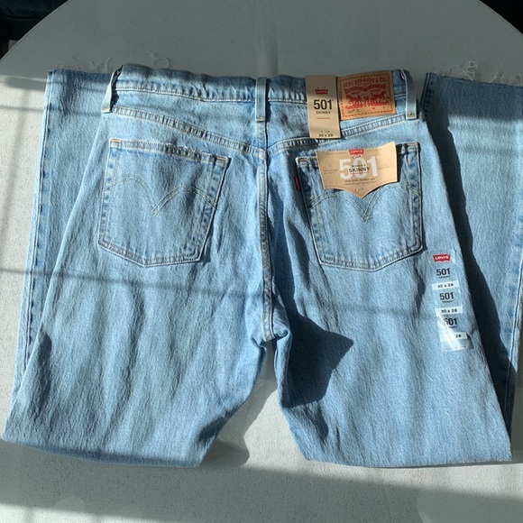 Levi’s 501 Skinny Jeans - Picture 2 of 8